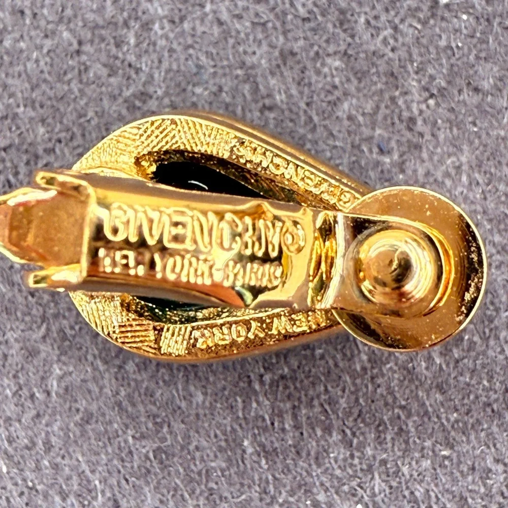 Vintage Givenchy Emerald Green Teardrop Clip-On Earrings Gold Tone Signed - Picture 5 of 7